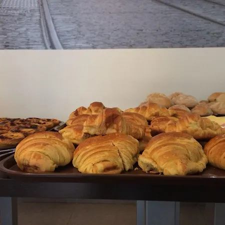 게스트하우스 우니베르수 호만티쿠 리스본