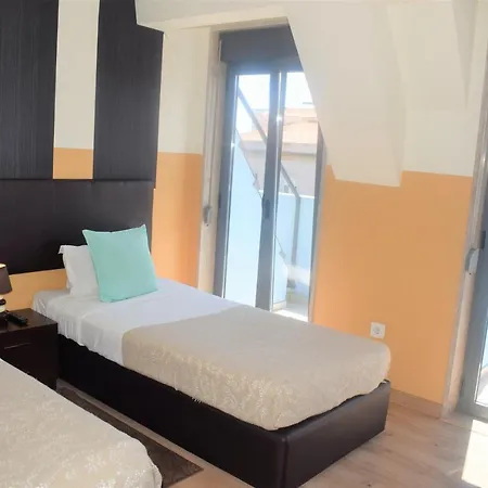 우니베르수 호만티쿠 3* 리스본