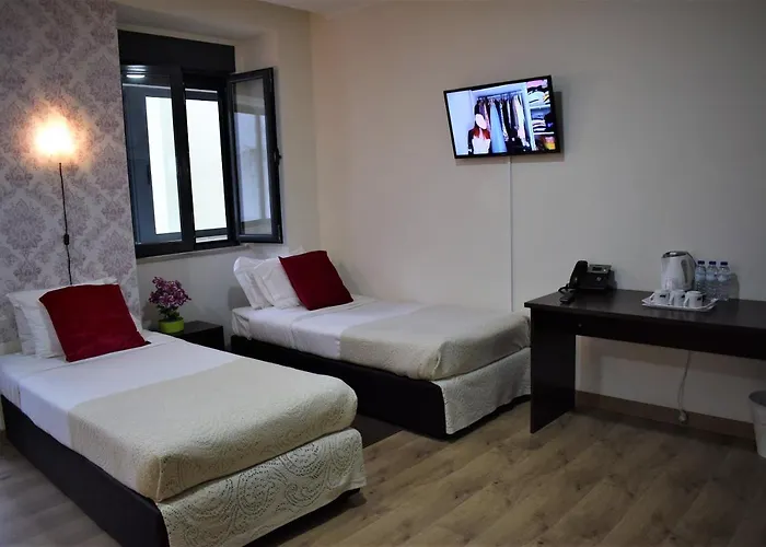 Universo Romantico Lisboa