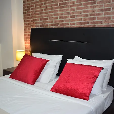 Universo Romantico Konukevi