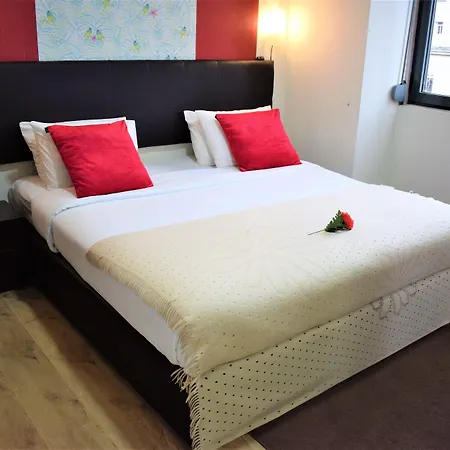 Konukevi Universo Romantico