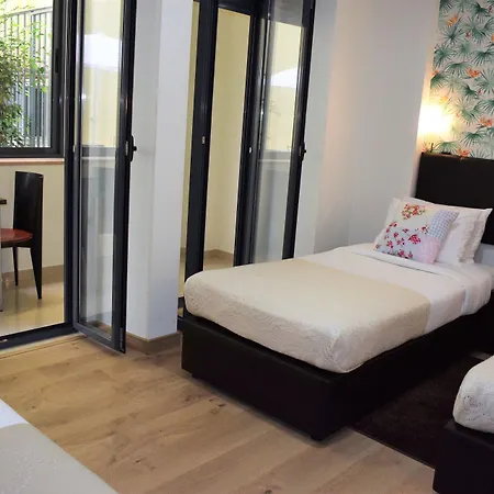 Konukevi Universo Romantico 3*