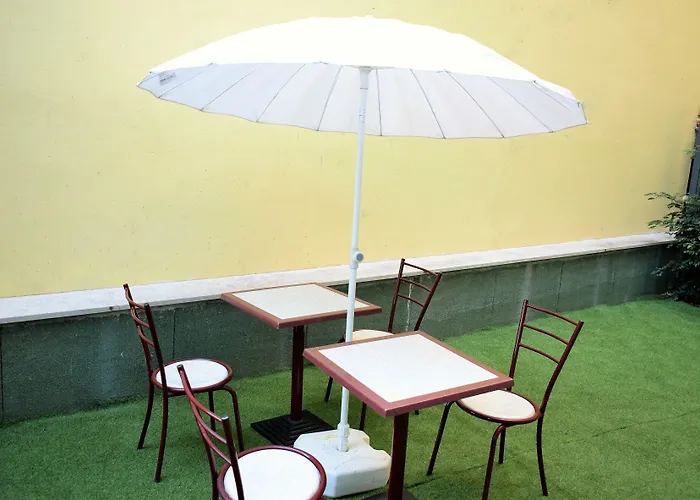 ضيافة يونيفيرسو رومانتيكو